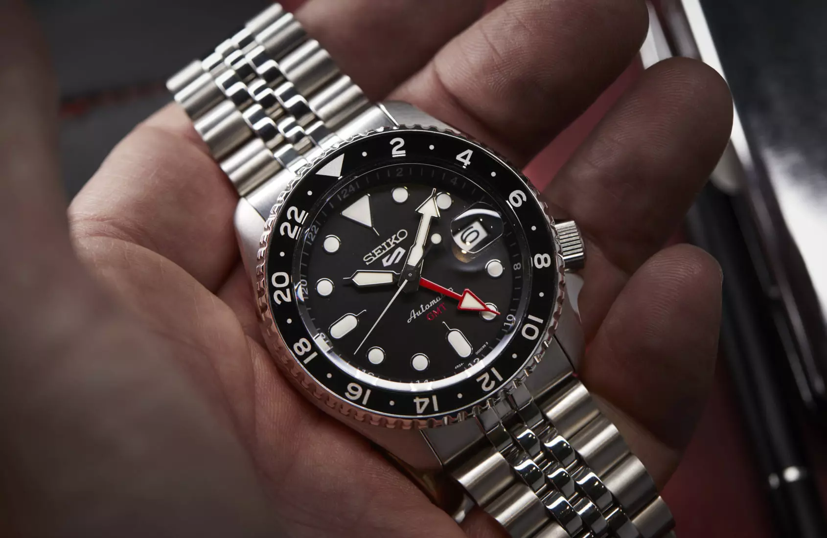 HANDS-ON: Seiko 5 SKX Sports Style GMT